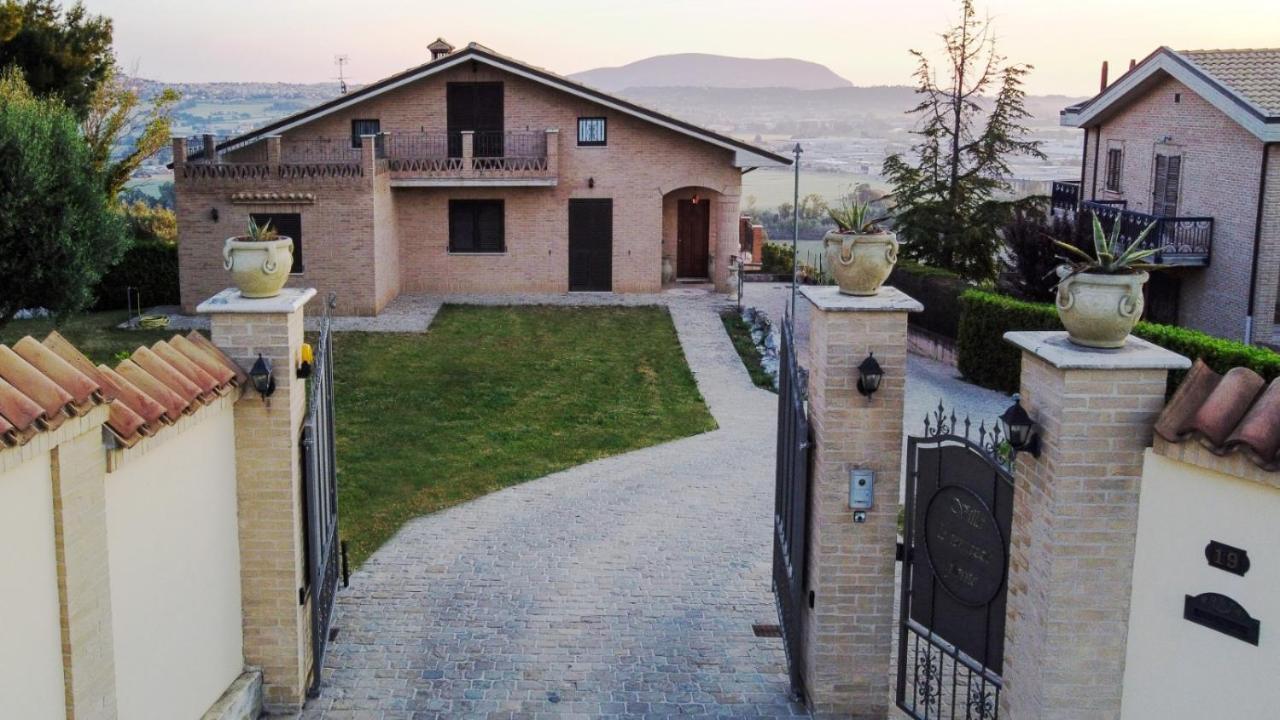 Le Terrazze Apartment Recanati Luaran gambar